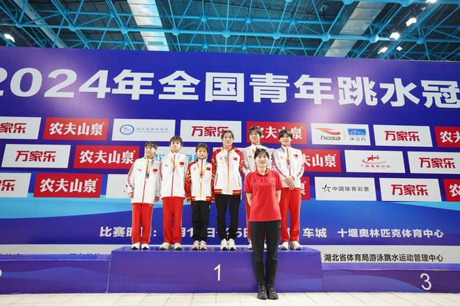 中国跳水又一天才！年仅13岁便拿下10米跳台冠军难度超全红婵！(图13)